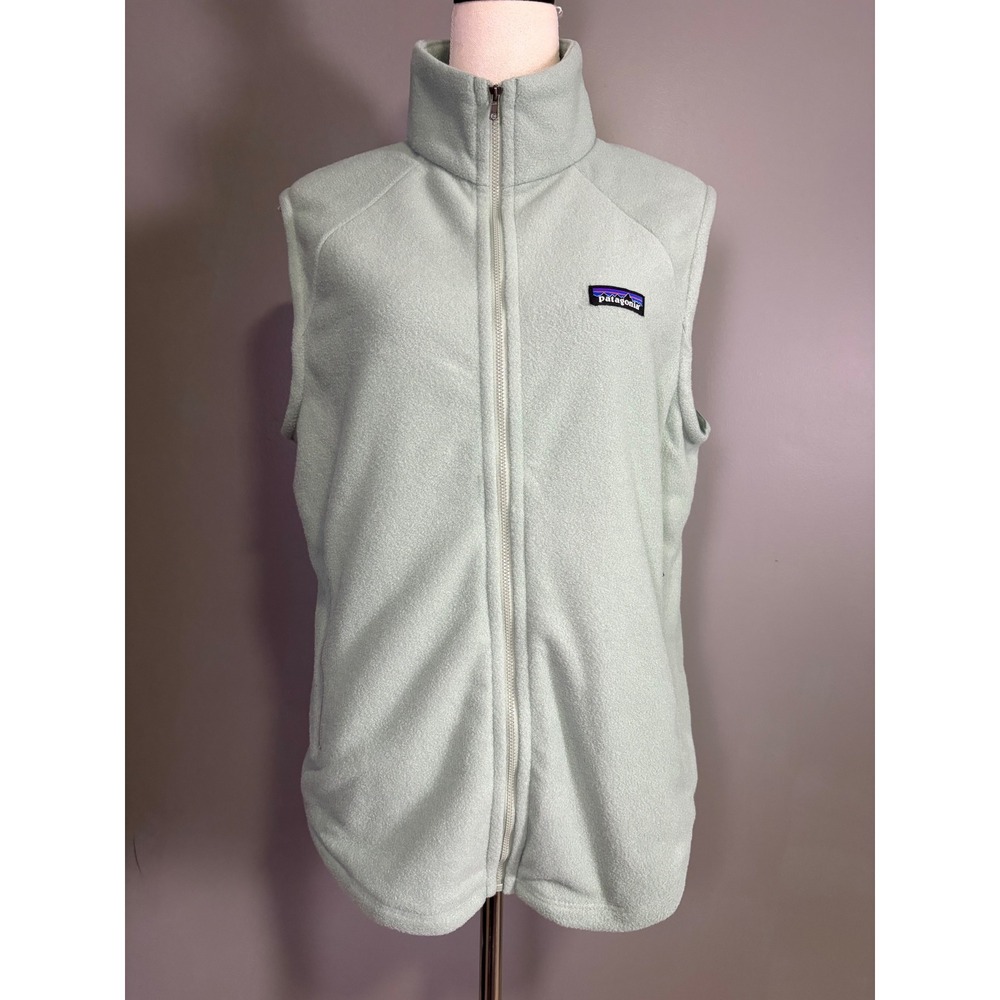 NWT Patagonia Classic Microdini Fleece Vest Womens M Elwood Green  Gorpcore Cozy